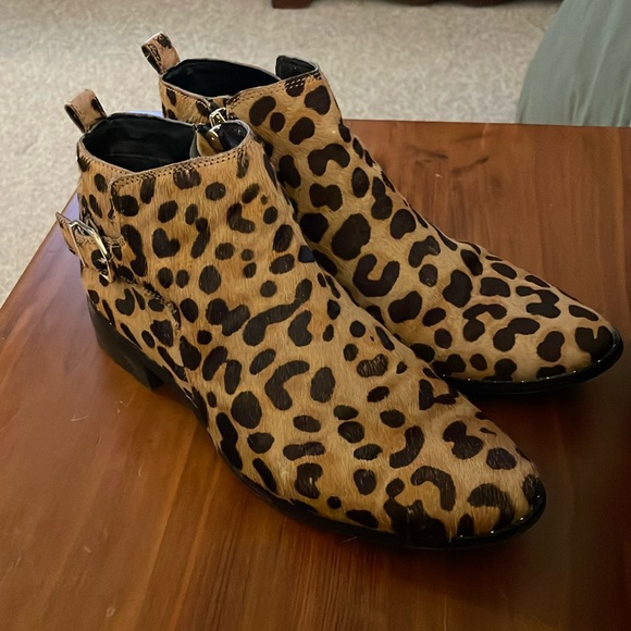Leopard print booties - Picture 1 of 3